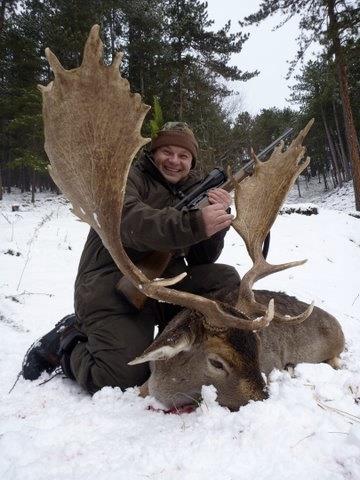 1 gold medal fallow buck between 180 and 190 CIC points (about 4 to 4.5 kg)