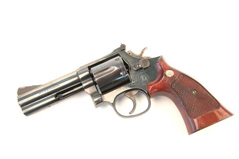 Smith & Wesson Mod. 586, .357 Magnum, #ABV0874, § B (W 1575-14)