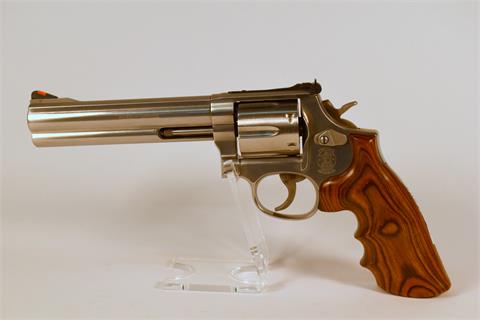 Smith & Wesson Mod. 686, .357 Magnum, #CDH1995, § B (W 2392-14)