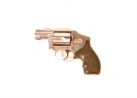 Smith & Wesson Mod. 640, .38 Special, #BSE6692, § B (W 2185-14)