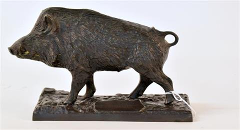 sculpture wild boar