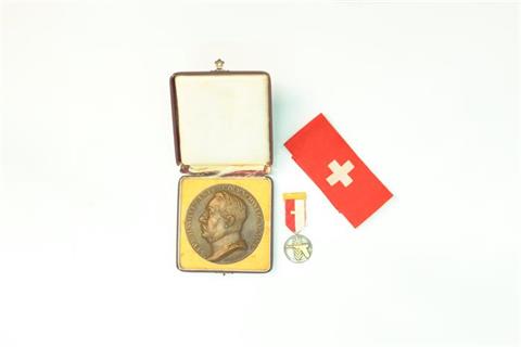 Konvolut Memorabilia Schweizer Armee mit Parabellum-Bezug *