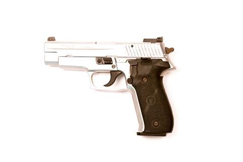 SIG-Sauer, Mod. P226 S, 9 mm Luger, #U704537, § B