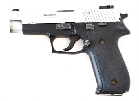 SIG-Sauer P226S, 9 mm Luger, #U889848, § B Z