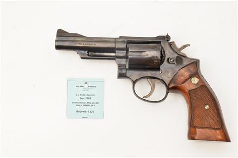 Smith & Wesson, Mod. 19, .357 Mag., # 2K69885, §B Z