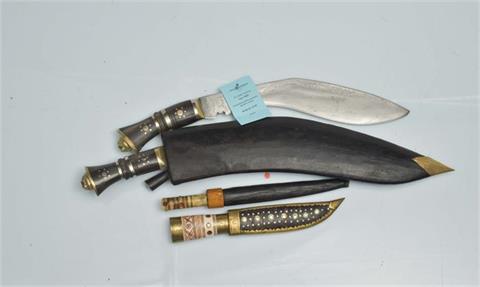 Oriental daggers and Kukris - bundle lot, 4 items