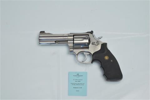 Smith & Wesson model 686-3, calibre .357 Mag., #BES2535, § B Zub
