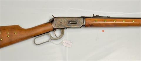 lever action Winchester model 94 "Chief Crazy Horse", .38-55 Win., #CCH5422, § C