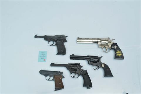 Deko- und Schreckschuss-Faustfeuerwaffen, Konvolut von 5 Stück, § frei ab 18