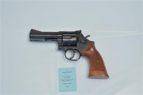 Smith & Wesson model 586, .357 Magnum, AAF0050, § B