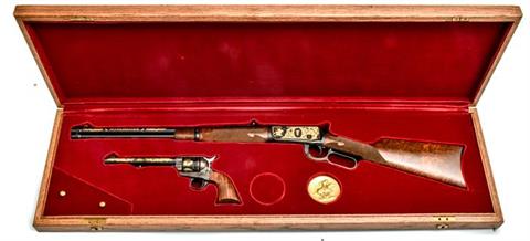 Set aus underlever rifle Winchester model 94 und Revolver Colt SAA model 1873, .44-40 Win., #30WC,  § B, acc.