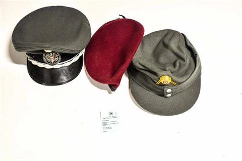 Österreich, Bundesheer der 2. Republik, Kopfbedeckungskonvolut von 3 Stück