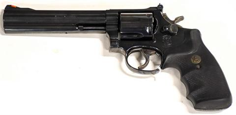 Smith & Wesson model 586-3, .357 Mag., #BHV5207 § B, (W 581/916-2017)