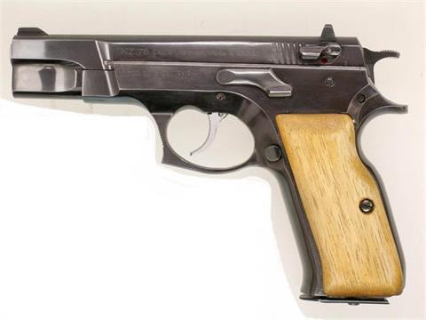 Walther-Ulm, P38, 9 mm Luger, #605421, §B (W 581/1050-2017)