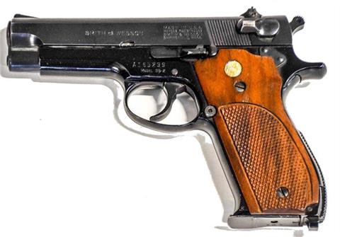 Smith & Wesson Mod. 39-2, 9 mm Luger, #A165299, § B