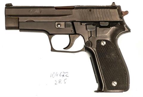 SIG-Sauer P226, 9 mm Luger, #U130412, § B accessories