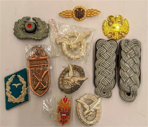 Uniform badges respectively decorations (replicas), bundle lot