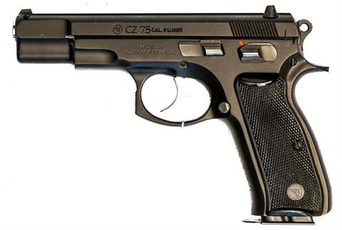 CZ model 75, 9mm Luger, #Z1469, § B accessories
