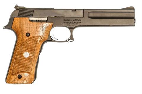 Smith & Wesson model 422, .22 lr, #UAB5146, § B