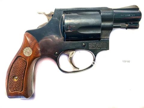 Smith & Wesson model 36, .38 Special, #AVY4347, § B