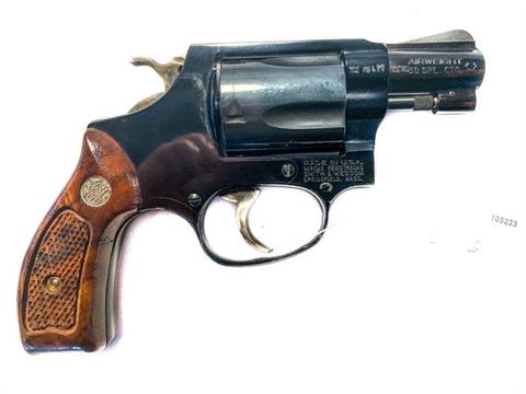 Smith & Wesson Mod. 37, .38 Special, #AYT0656, § B
