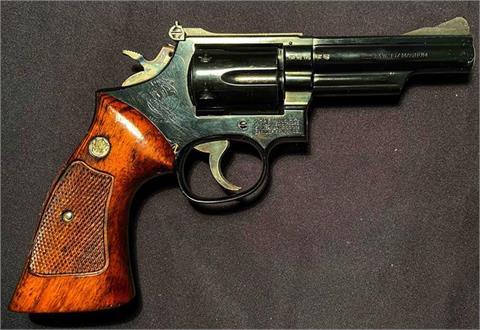 Smith & Wesson model 19-4, .357 Mag., #43K6215, § B (W 2641-16)