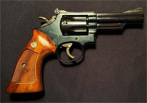 Smith & Wesson model 19-4, .357 Mag., #117K664, § B