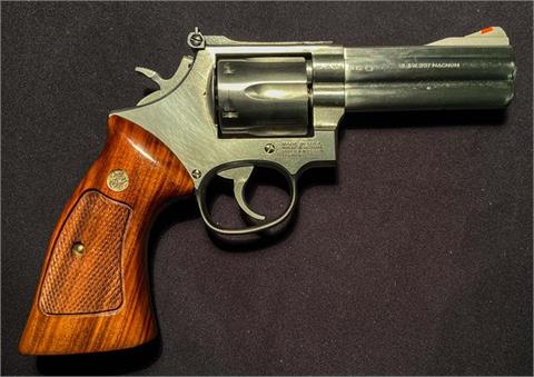 Smith & Wesson model 686-3, .357 Mag., #BHV0001, § B