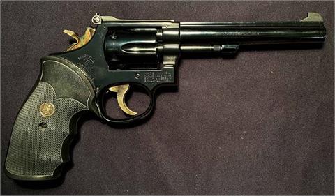 Smith & Wesson model 17-3, .22 lr.,., #12K8506, § B accessories