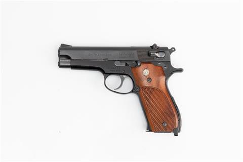 Smith & Wesson model 39-2, 9 mm Luger, #A184923, § B