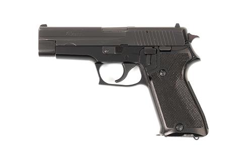 SIG-SAUER P220, 9 mm Luger, #G113812, § B Zub