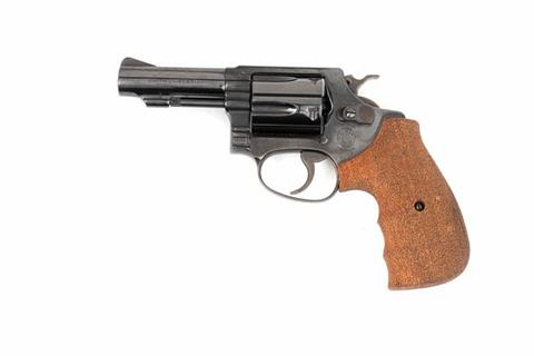 Smith & Wesson model 36 1, .38 Spl, #J722946, § B accessories