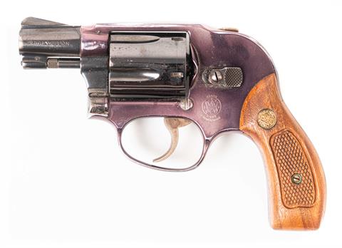 Smith & Wesson, model 38, .38 Spec., #J43489, § B