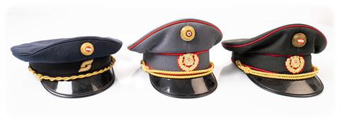 Österreich, 2. Republik, Uniformkappen-Konvolut - Exekutive un ÖBB