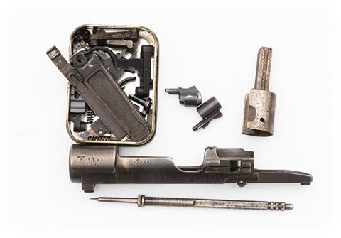 Mauser 98, receiver and parts - bundle lot