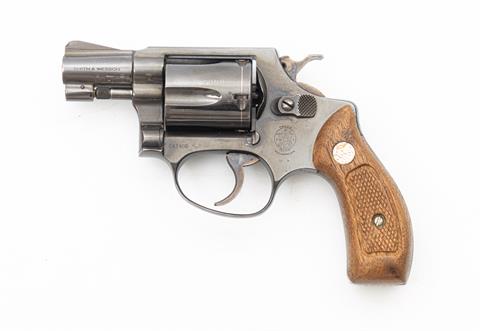Smith & Wesson model 36, .38 Spl, #J961324, § B accessories