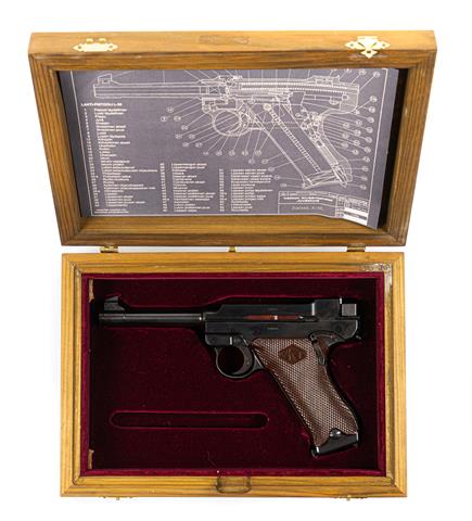 Pistole, Lahti L-35, Erzeugung Valmet, Model IV, 9 mm Luger, #50055, § B +ACC