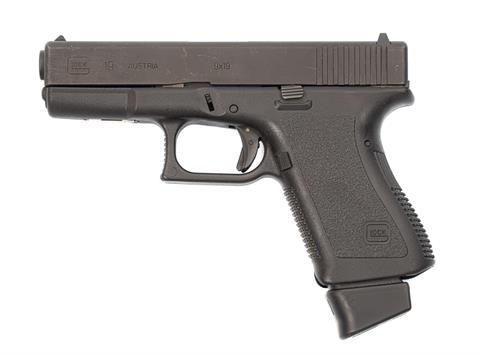 Pistole, Glock 19gen2, 9 mm Luger, #CHF837, § B (W 2183-20)