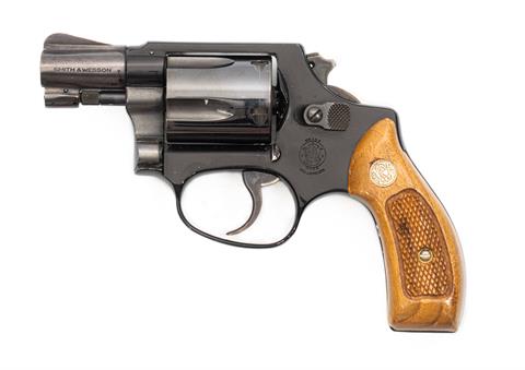 Revolver, Smith & Wesson 37, 38 Special, #47296, J808224 § B