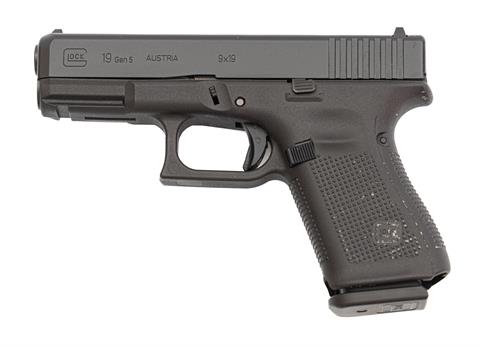 pistol Glock 19 Gen5 cal. 9 mm Luger #BLST308 § B +ACC