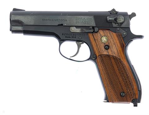 Pistole Smith & Wesson Mod. 39-2  Kal. 9 mm Luger #A286536 § B (W 1828-19)