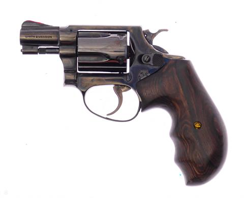 revolver Swithh & Wesson Mod. 36 cal. 38 Special #J676805 § B