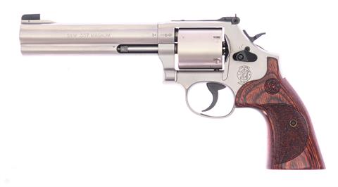 Revolver Smith & Wesson 686 International  Kal. 357 Magnum #CYD0393 §B + ACC