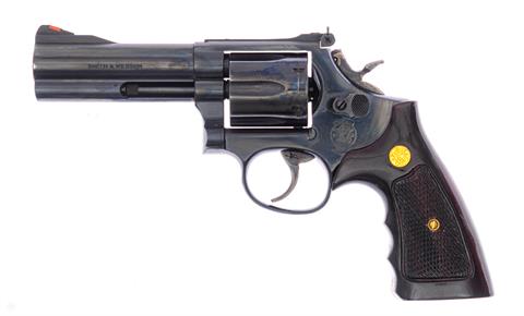 revolver Swithh & Wesson 586-3 cal. 357 Magnum #BHF8310 §B (V05)