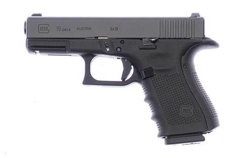 Pistol Glock 19 Gen4  Cal. 9 mm Luger #BBPV594 § B (W3708-22)