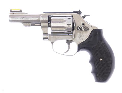 Revolver Smith & Wesson 317-3 Air Lite Kal. 22 long rifle #CFM3994 § B +ACC (S 232448)