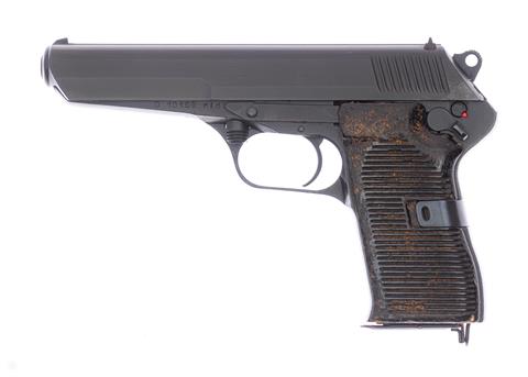 Pistol CZ52 Cal. 7.62 Tokarev #D10169 § B +ACC (S 2310386)